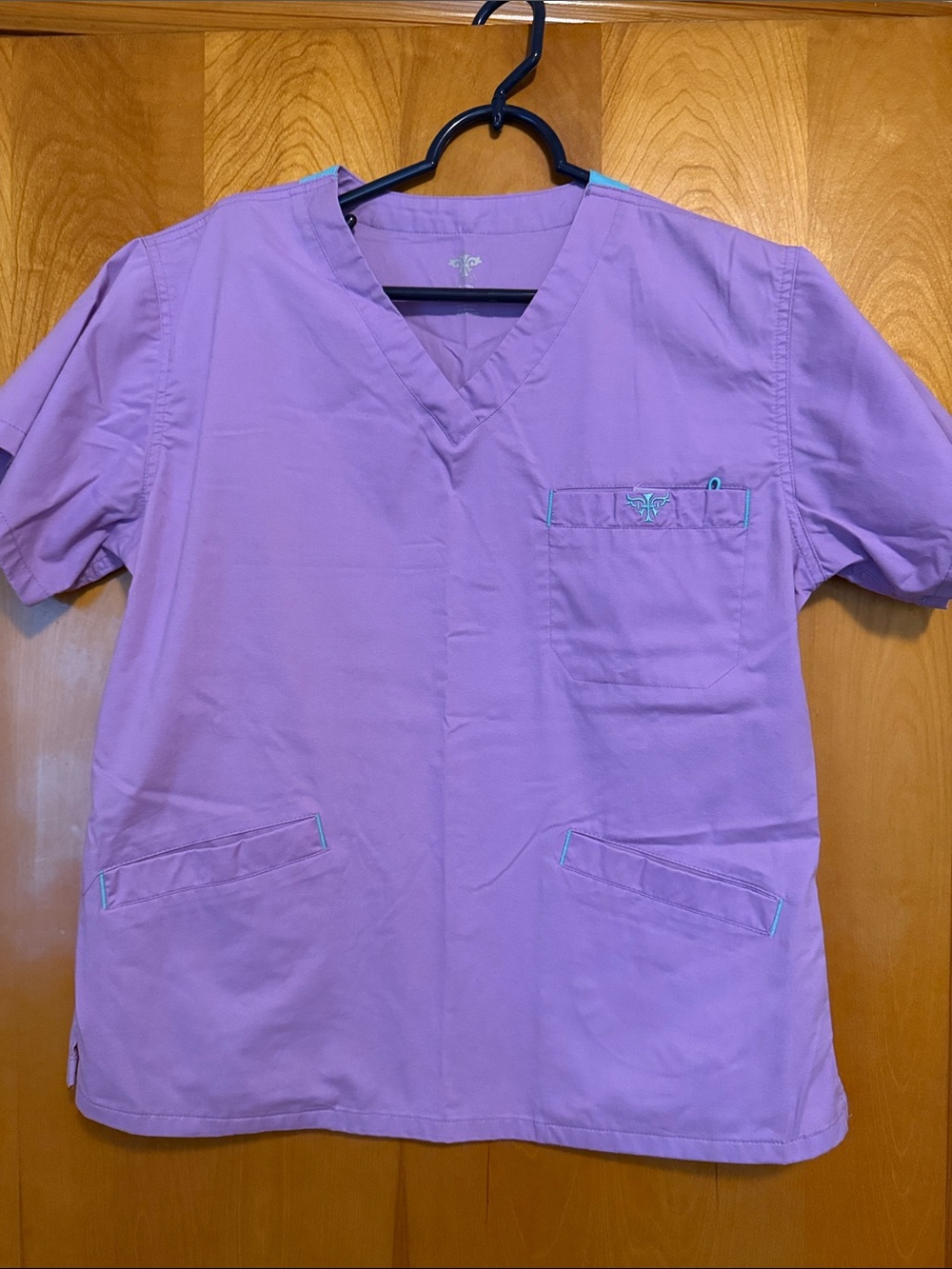 Med Couture E-Z Flex scrub set